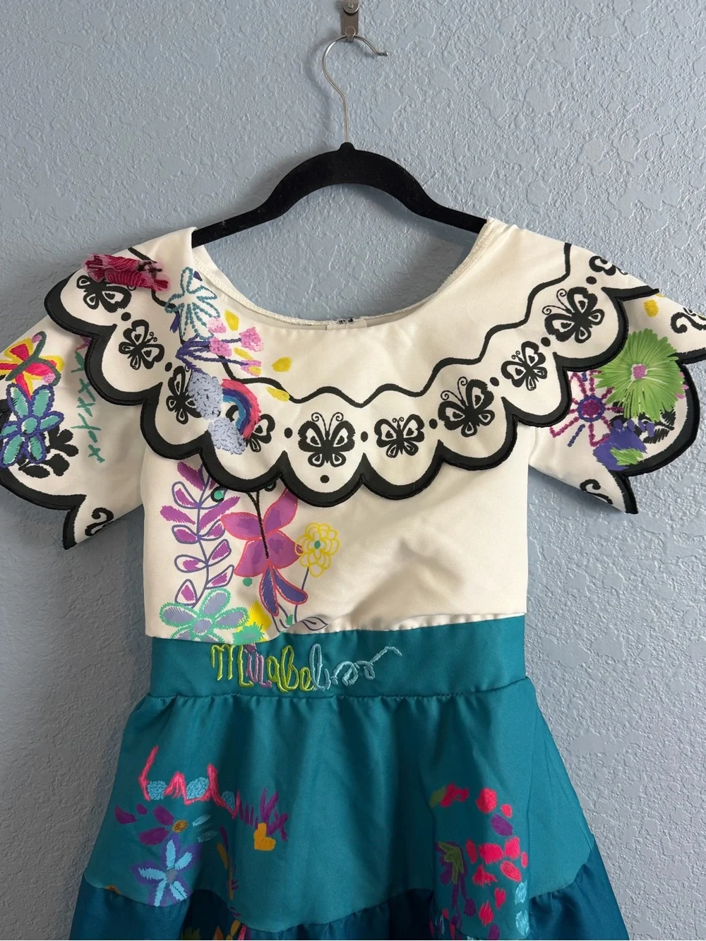 DISNEY PARKS Encanto MIRABEL Dress Deluxe Costume Dress Up Halloween